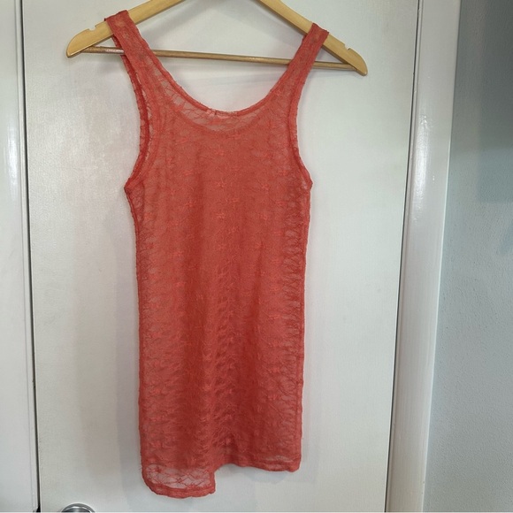 Mudd Y2K Lace Tank Top. Size: Medium. Color: Coral. - Picture 4 of 6